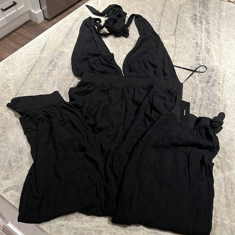 LuLu’s High Waisted Low Cut Open Back Wrap Jumpsuit, size large